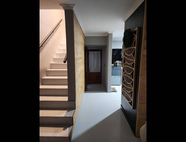 3 BEDROOM PROPERTY TO RENT IN PARADISE BEACH